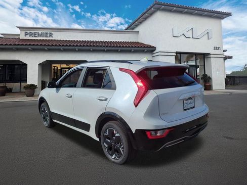 New 2026 Kia Niro Wind FWD image 6