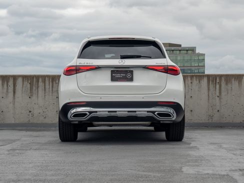 Certified 2026 Mercedes-Benz GLC 300 4MATIC image 5