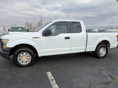Used 2015 Ford F150 XL w/ Equipment Group 101A Mid image 4