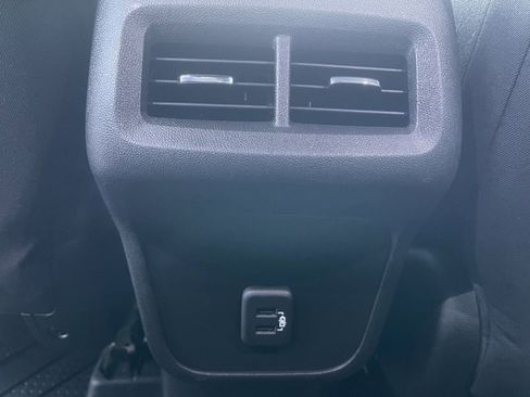 Used 2020 Chevrolet Equinox LS w/ LS Convenience Package image 26