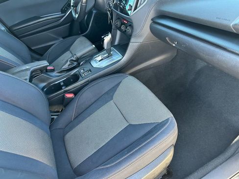 Used 2019 Subaru Crosstrek 2.0i Premium image 16