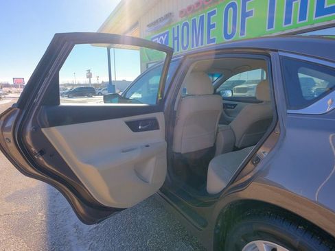 Used 2015 Nissan Altima 2.5 S w/ Sport Value Package image 21