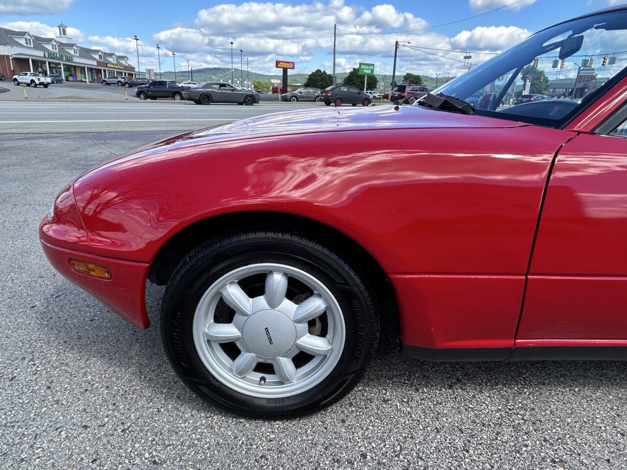 Used 1991 MAZDA MX-5 Miata RWD image 15