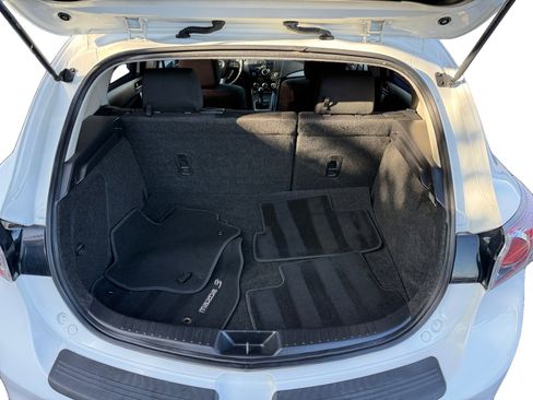 Used 2013 MAZDA MAZDA3 i Touring image 17
