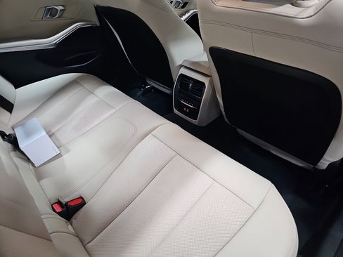 Certified 2025 BMW 330i Sedan w/ Premium Package image 11