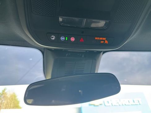 Used 2026 Chevrolet Equinox LT image 45