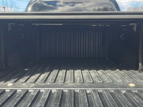 Used 2017 Toyota Tacoma TRD Sport image 25