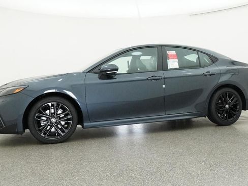 New 2026 Toyota Camry SE FWD image 18