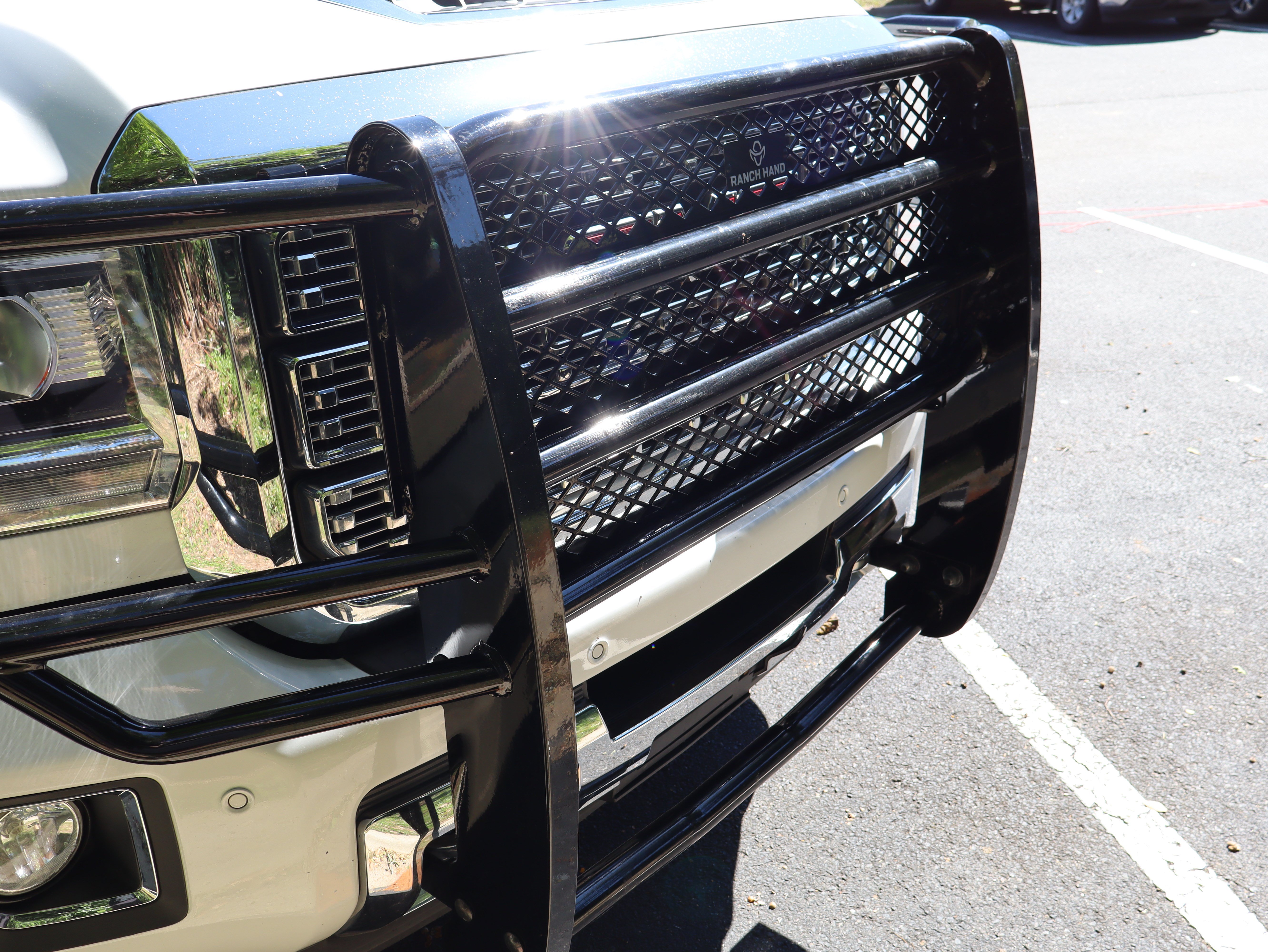 Used 2019 GMC Sierra 2500 Denali w/ Duramax Plus Package AWD/4WD image 16