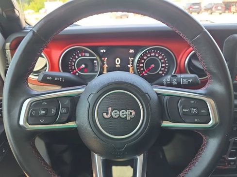 Used 2018 Jeep Wrangler Unlimited Rubicon AWD/4WD image 18