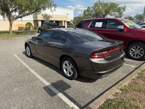 Used 2020 Dodge Charger SXT RWD image 4