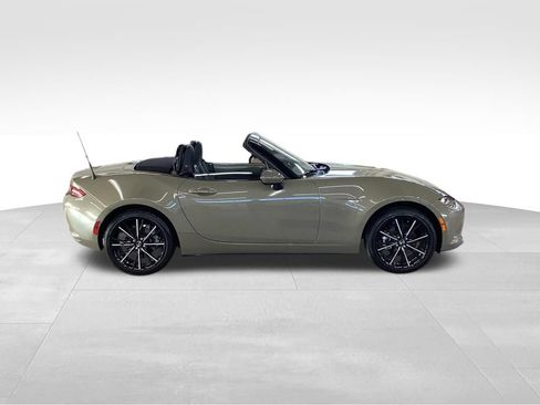 Certified 2024 MAZDA MX-5 Miata Grand Touring RWD image 5