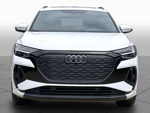 Used 2024 Audi Q4 e-tron Prestige AWD/4WD image 4