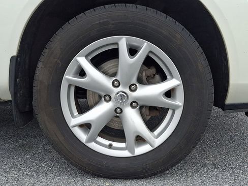 Used 2011 Nissan Rogue SV AWD/4WD image 8
