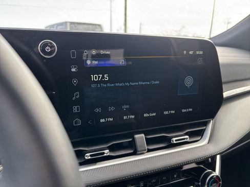 Used 2025 Chevrolet Equinox LT image 21