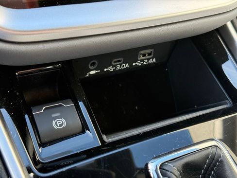 Certified 2025 Subaru Outback Limited w/ Popular Package #2 image 16