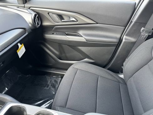 New 2026 Chevrolet Equinox EV LT image 21