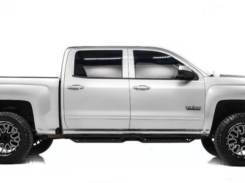 Used 2017 Chevrolet Silverado 1500 LT w/ Texas Edition image 5