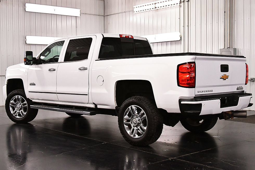 Used 2017 Chevrolet Silverado 2500 High Country w/ Duramax Plus Package AWD/4WD image 5