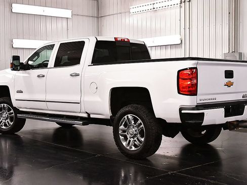 Used 2017 Chevrolet Silverado 2500 High Country w/ Duramax Plus Package AWD/4WD image 5