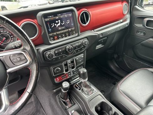 Used 2021 Jeep Wrangler Unlimited Rubicon AWD/4WD image 32