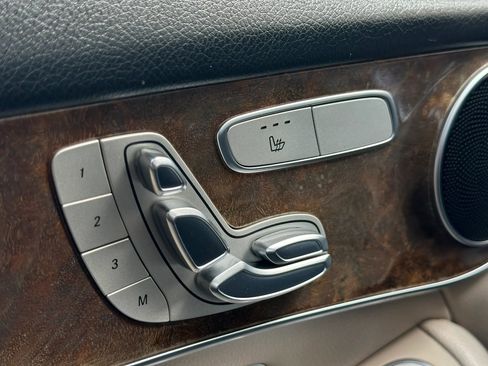 Used 2017 Mercedes-Benz GLC 300 image 37