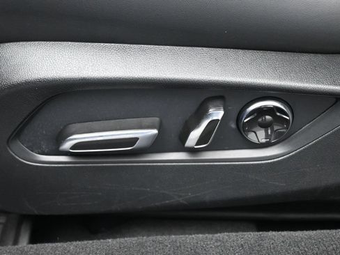 Used 2023 Acura TLX w/ Technology Package FWD image 10