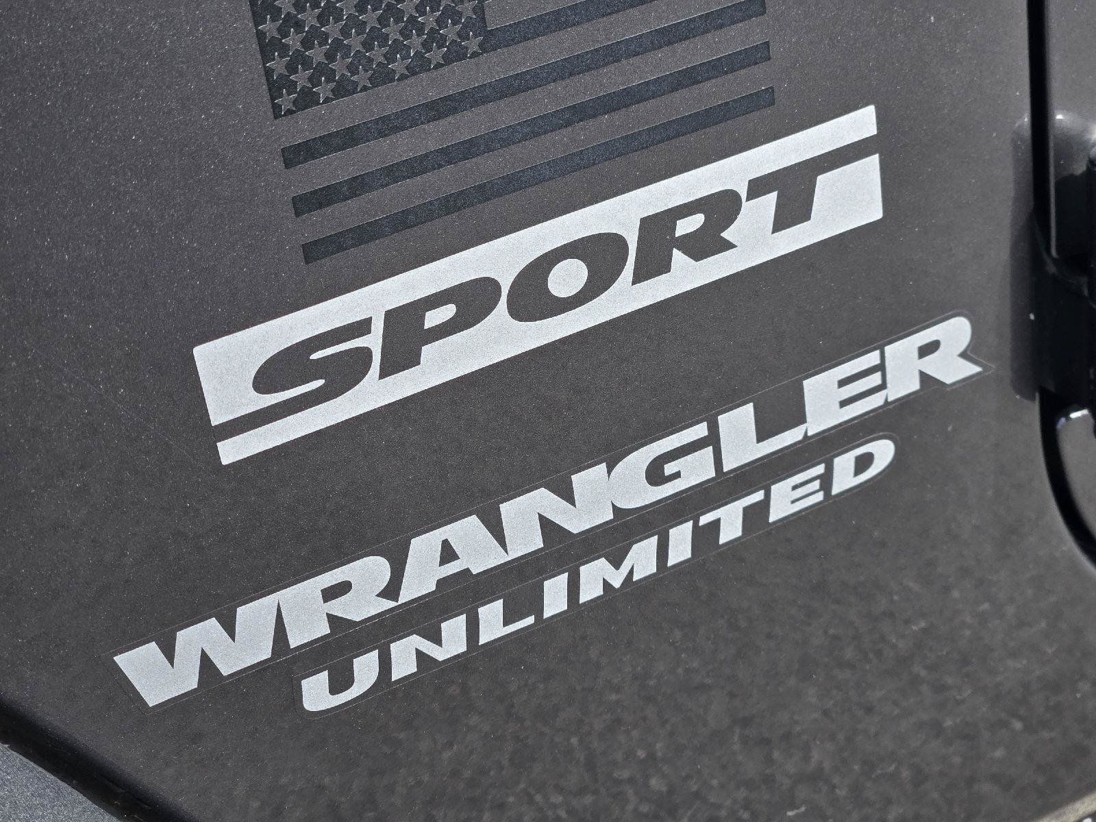 Used 2017 Jeep Wrangler Unlimited Sport w/ Connectivity Group AWD/4WD image 12