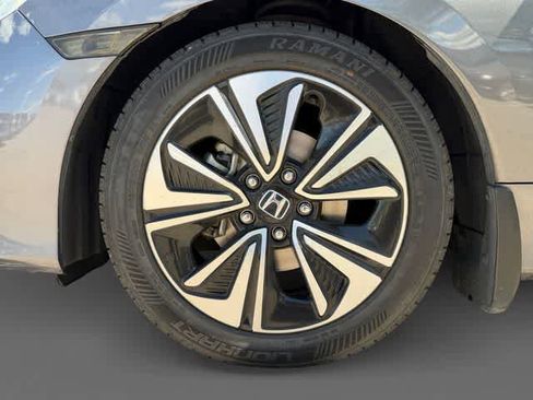 Used 2016 Honda Civic EX-T image 9