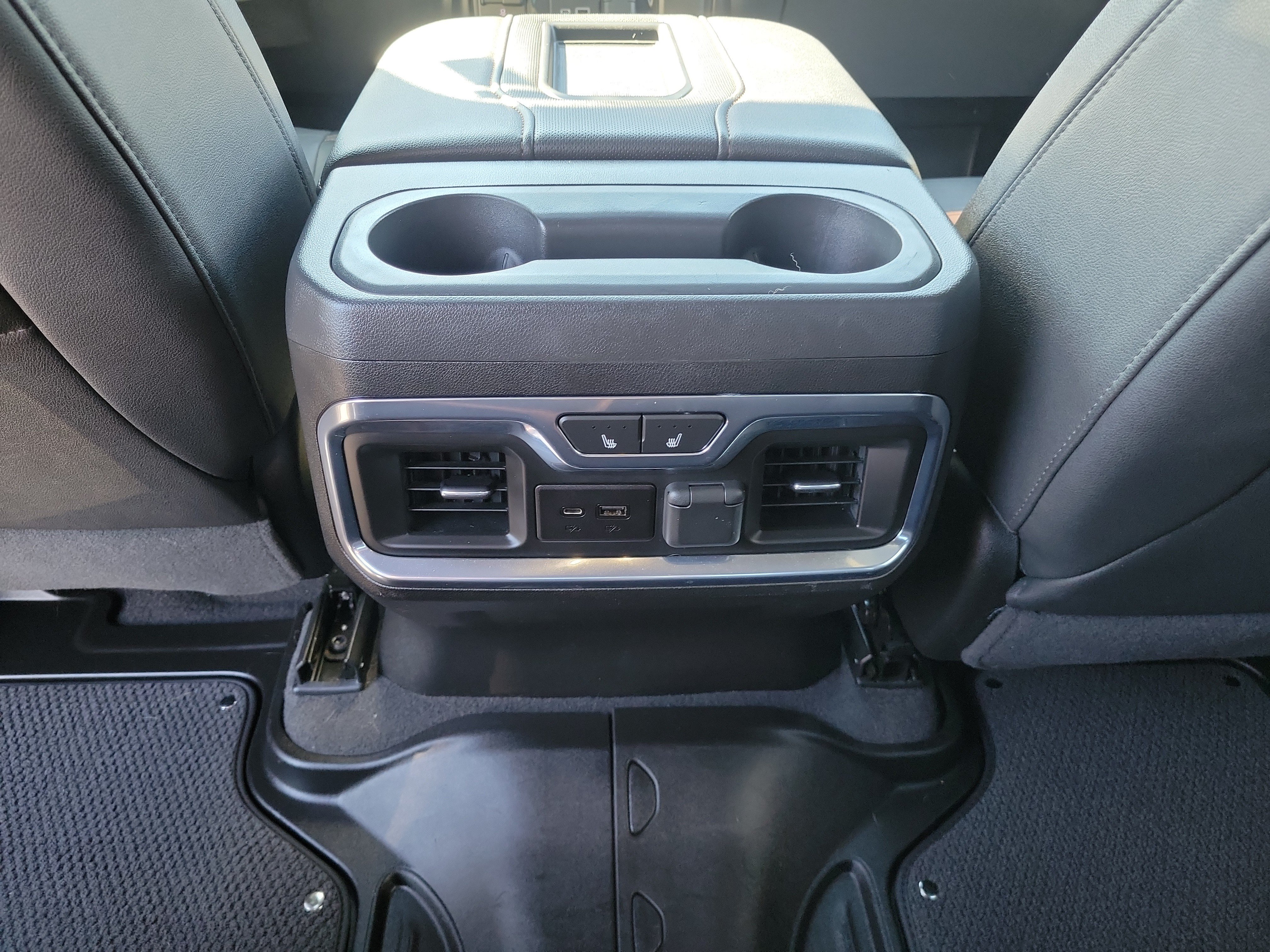 Used 2021 GMC Sierra 1500 AT4 w/ AT4 Premium Package AWD/4WD image 10