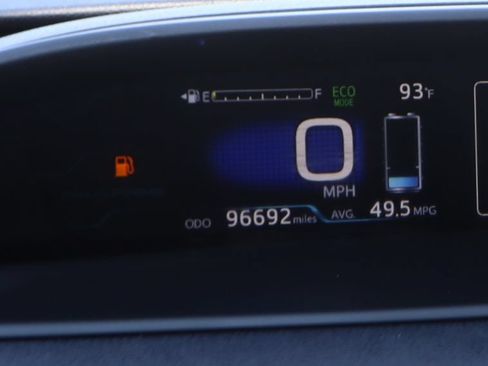 Used 2018 Toyota Prius Prime Premium w/ Carpet Mat Package FWD image 21