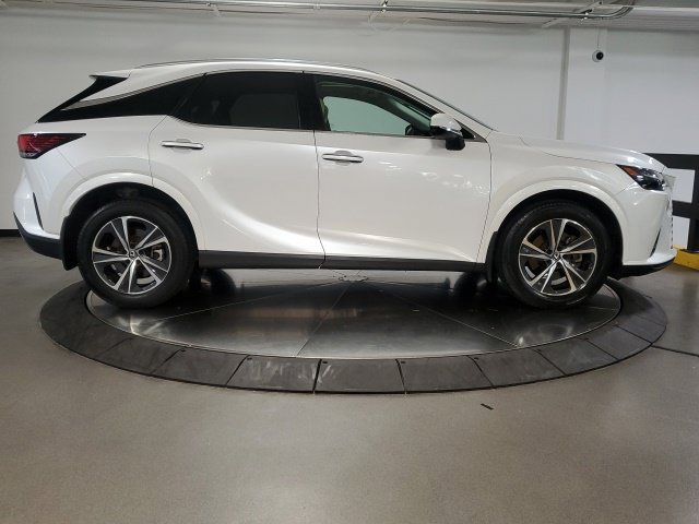 Used 2023 Lexus RX 350 Premium w/ Accessory Package AWD/4WD image 10
