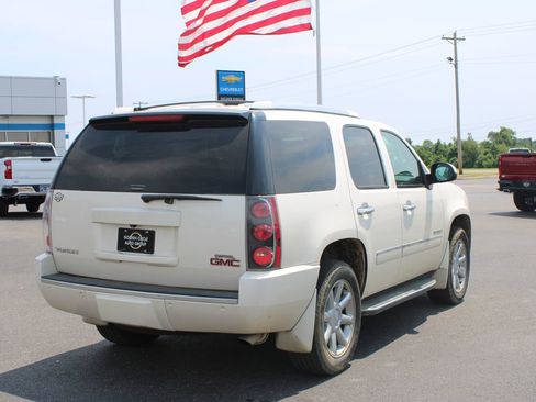 Used 2013 GMC Yukon Denali AWD/4WD image 9