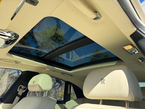 Used 2013 Rolls-Royce Ghost REAR THEATRE / MASSAGE SEATS / image 47