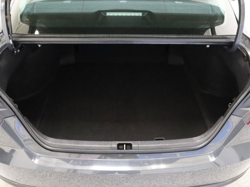 Used 2025 Toyota Camry LE FWD image 31