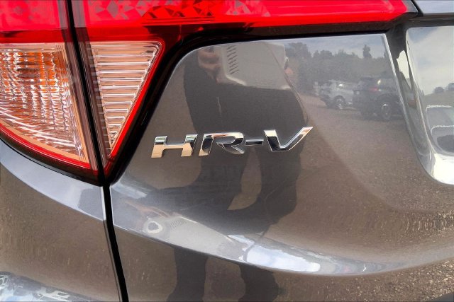 Used 2018 Honda HR-V EX image 8