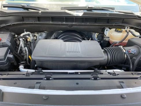 Used 2023 Chevrolet Tahoe Premier w/ Premium Package AWD/4WD image 35