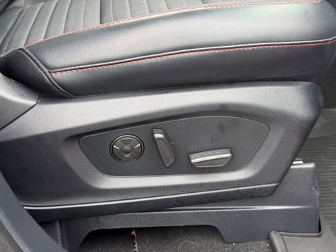 Certified 2025 Ford Explorer ST-Line w/ Premium Package image 31