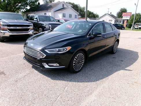 Used 2017 Ford Fusion SE w/ Fusion SE Technology Package AWD/4WD image 1