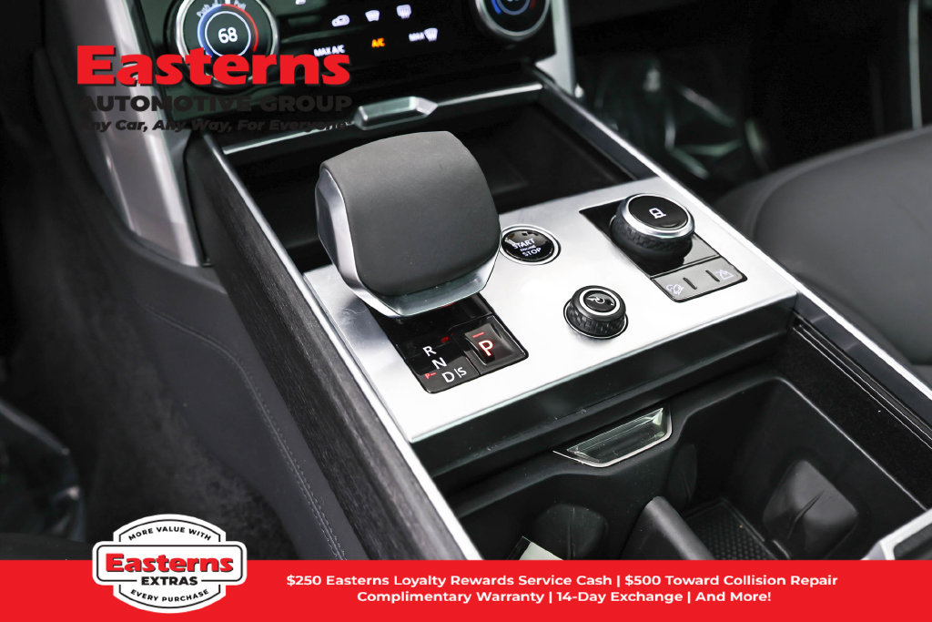 Used 2023 Land Rover Range Rover Autobiography AWD/4WD image 14