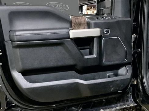 Used 2019 Ford F250 Lariat w/ Lariat Ultimate Package AWD/4WD image 12