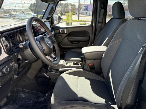 Used 2024 Jeep Wrangler Sport image 16