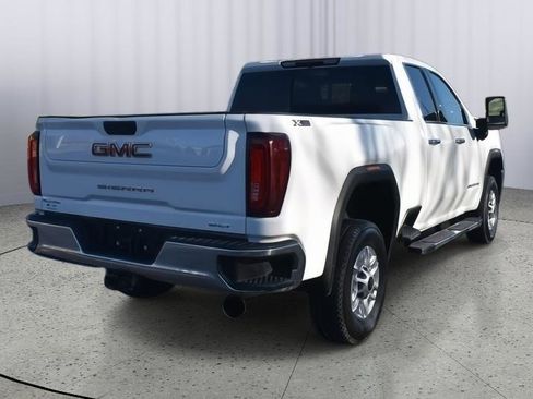 Used 2023 GMC Sierra 2500 SLT w/ SLT Convenience Package image 4