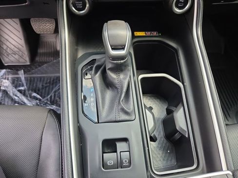 Used 2025 Toyota Grand Highlander AWD image 30