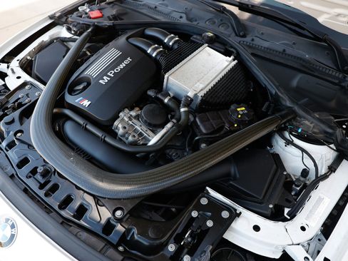 Used 2015 BMW M3 image 61