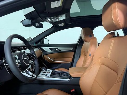 New 2024 Jaguar XF R-Dynamic SE AWD/4WD image 29