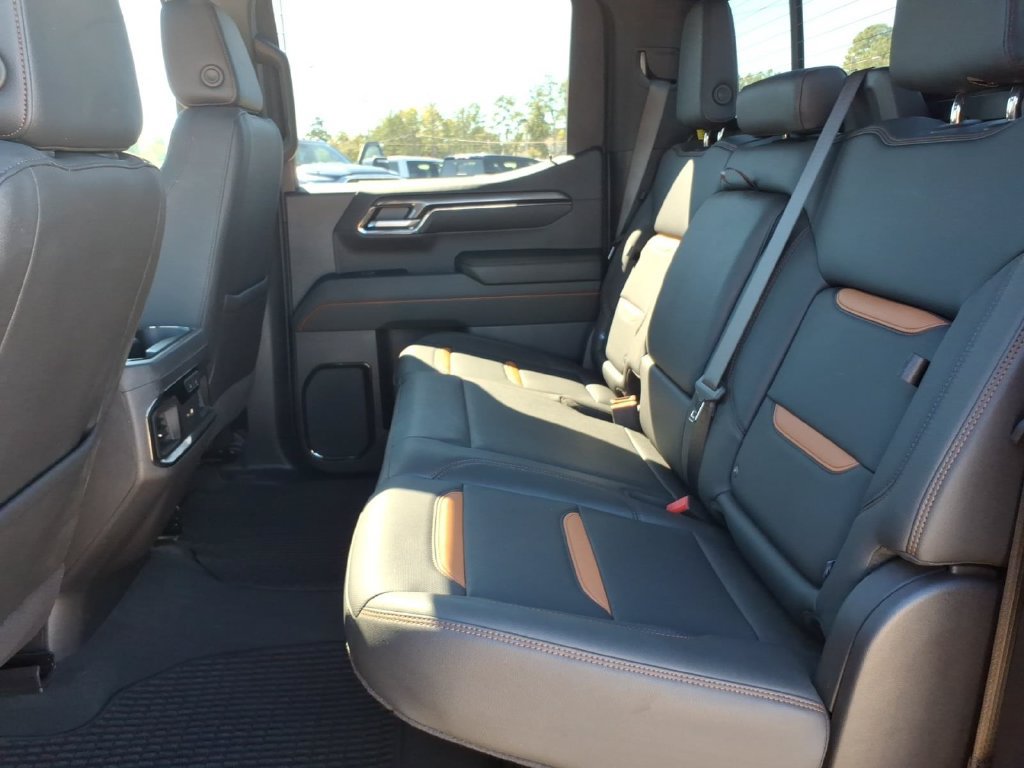 Used 2024 GMC Sierra 1500 AT4 w/ AT4 Premium Package AWD/4WD image 22