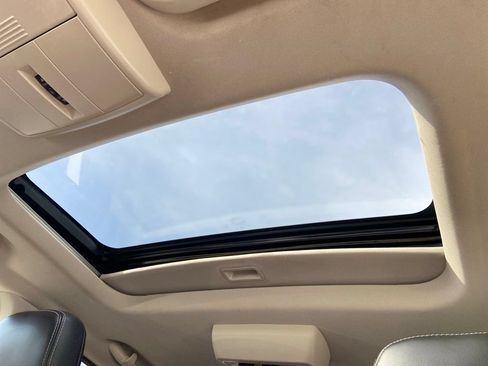 Used 2017 Dodge Journey Crossroad FWD image 35