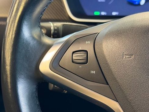 Used 2017 Tesla Model X 75D image 28