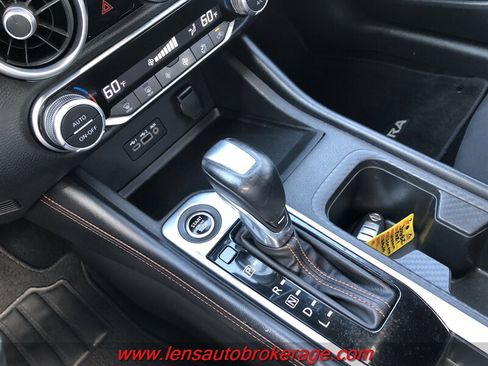 Used 2021 Nissan Sentra SR FWD image 15